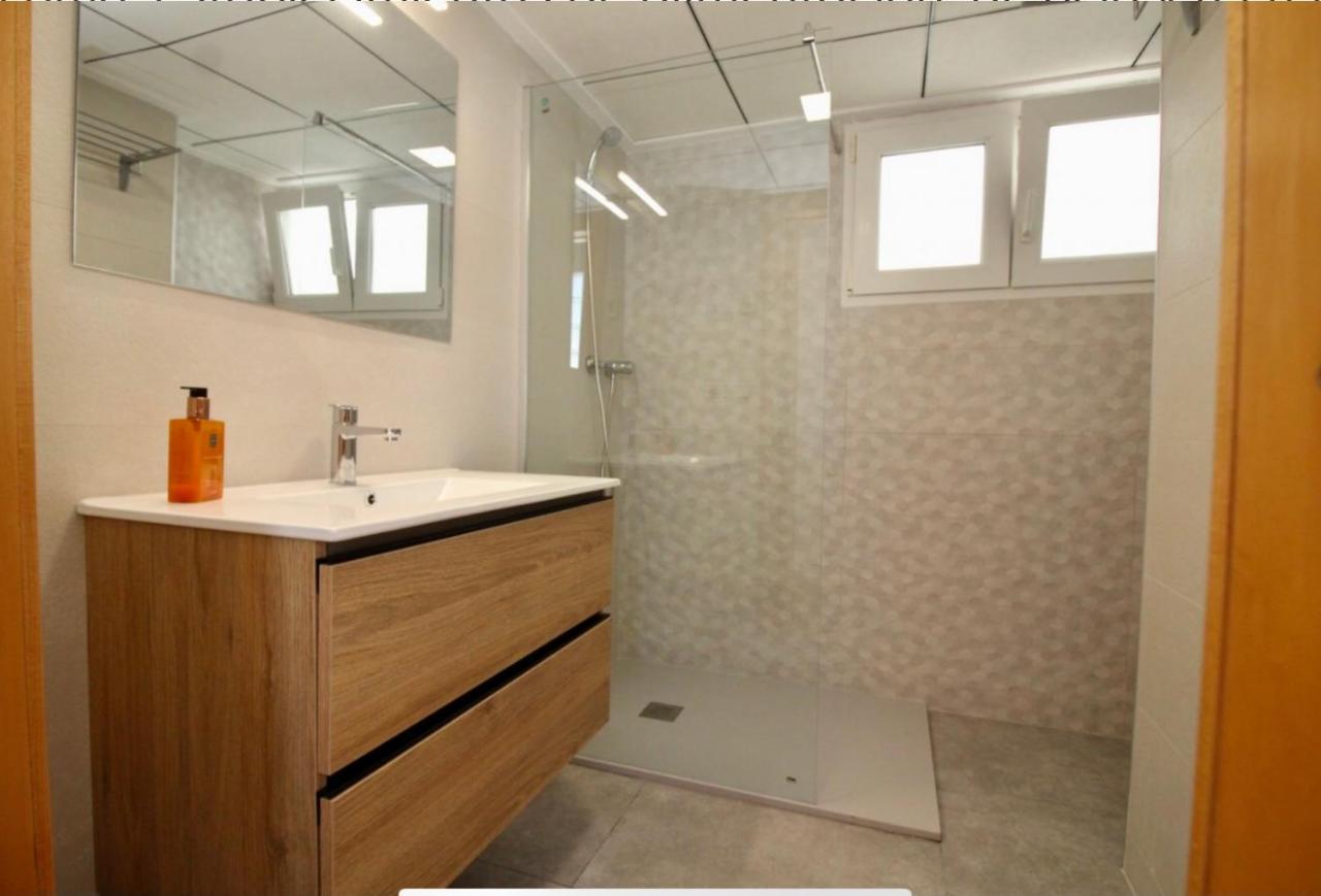 Lujoso Apartamento En 1ª Linea Recien Reformado Santa Pola Bagian luar foto